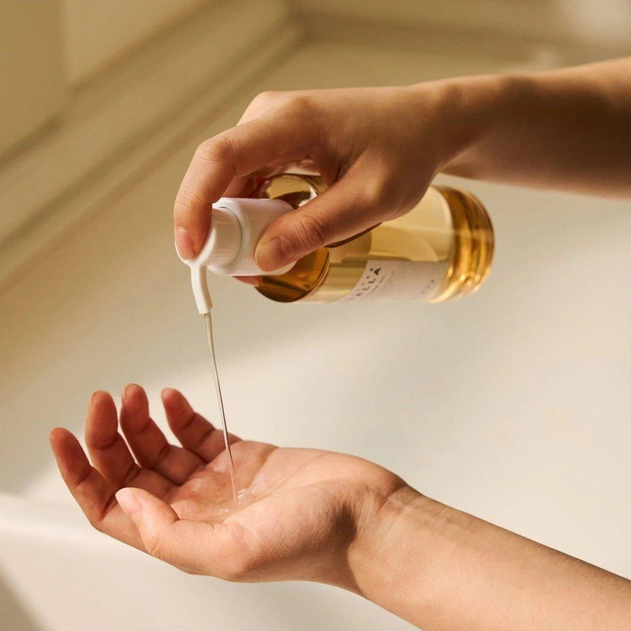 [SKIN1004] Madagascar Centella Light Cleansing Oil